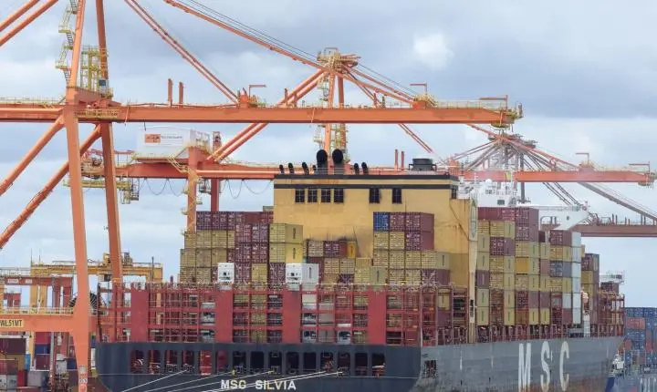 Balança comercial de julho tem superávit de US$ 7 bilhões